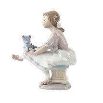 Lladro #7620 &quot; Best Amici &quot; Figurina,Giovane Girl Seduto W/ a Teddy Orso - £148.96 GBP