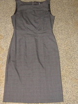 H &amp; M * Womens sz 6 dark gray plaid DRESS - $15.40