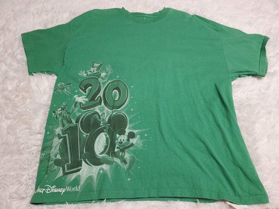 Walt Disney World Tour 2010 Shirt Mickey Mouse XXL Green Magic Kingdom Hollywood - $8.12