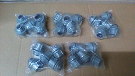(25) NEW HUBBELL / RACO 1702 WATER TIGHTCONDUIT HUBS / 1/2&quot;NPT /INSULATE... - $473.62 MXN