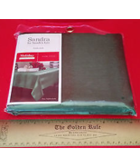 Sandra Lee Home Decor 70 Inch Round Tablecloth Green Holiday Fabric Tabl... - $19.47 CAD