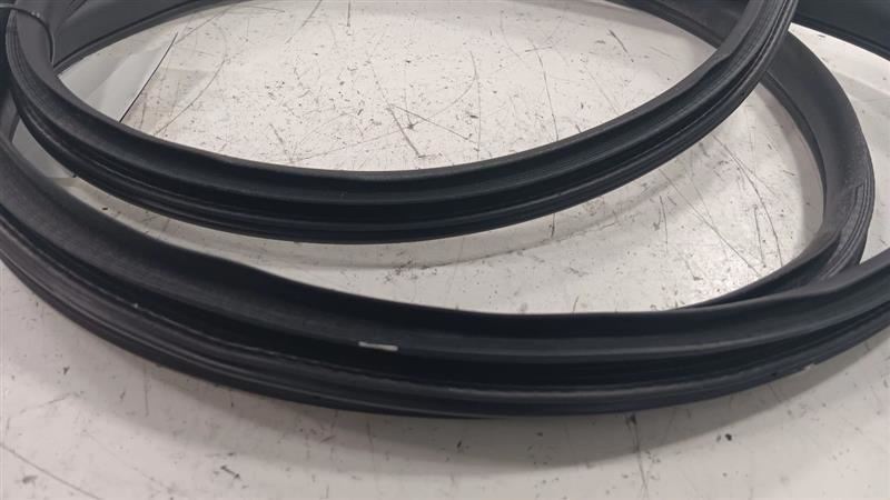 Subaru Impreza On Body Door Jamb Seal Gasket Front Left Driver  2017 2018 2019 2 Item image 3