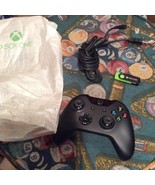 Official microsoft xbox one controller plus bonus - $1,133.58 MXN