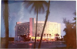 Fountainebleau Hotel, Miami Beach, Florida, vintage post card - $11.99