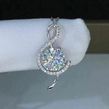 2CT Redondo Corte Diamante Imitación Halo Colgante Collar 14K Oro Blanco Chapa - £88.31 GBP