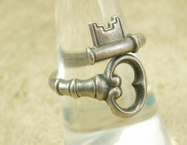 Vintage Sterling Skeleton Key ring Gothic and medieval Size 7 1/2 4.6 grams  - £100.53 GBP