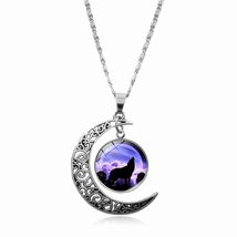 Gift Jewelry Fashion Pendant Necklace Animal Pattern Moon Glowing Howling Wolf N - £7.82 GBP