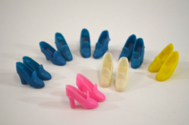 Barbie Clone Doll Closed Toe Heels 1960/70s Lot of 8 Blue Yellow Pink White - $38.69