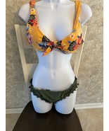 Hollister Flowered Bunting Suit  - €12,74 EUR