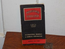 Vintage 1951-52 International Fertilizer Notebook - $221.44 MXN