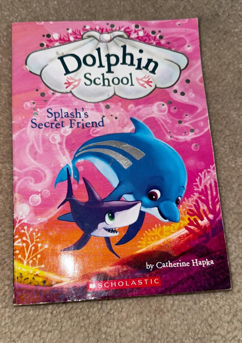 Splash&#39;s Secret Friend [Dolphin School  by Hapka, Catherine  - $4.99