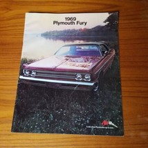 1969 Plymouth Fury 32-page Original Car Brochure Catalog - Convertible VIP Sport - £7.66 GBP