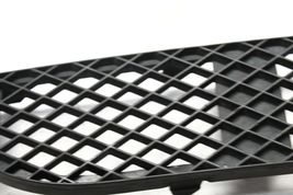 2006-2008 BMW 745i 745LI E65 E66 FRONT RIGHT BUMPER PLASTIC GRILL INSERT P8140 image 2