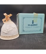 Vintage Lladro 1989 Winter White Porcelain Ceramic Bell Christmas Tree O... - $13.56 CAD