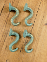 4 Octopus Tentacle Coat Hooks Bathroom Wall Mounted Towel Cast Iron Coat... - £14.25 GBP