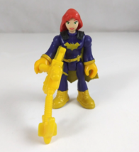 Imaginext DC Super Friends Blind Bag Series 5 Batgirl Unmasked With Weapon - $181.65 MXN