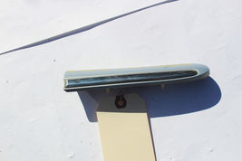 2000-2002 MERCEDES S500 LEFT FENDER LOGO EMBLEM MOULDING R291 image 5