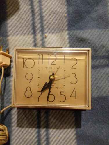 Westclox Dunmar Drowse Dialite Alarm Clock MCM #22194 Snooze Vintage Woo... - $9.49