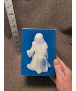 Vintage 1988 AVON Nativity Collectibles THE INNKEEPER Porcelain Figurine... - £9.27 GBP