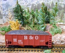 HO Scale: AHM Burlington Northern Ore Hopper Car #320835; Model Railroad... - £11.67 GBP