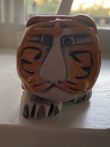 Vintage Artesania Rinconada Uruguay Art Pottery Collectible Carved Tiger Cat - £18.77 GBP