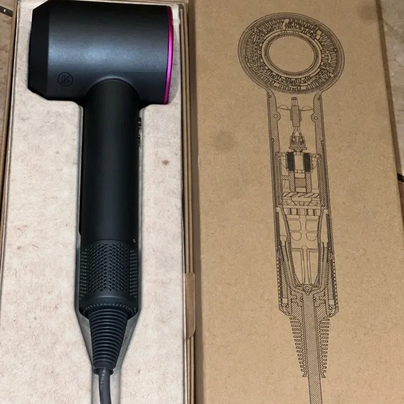 HAIR DRYER DYSON HD08 BRAND NEW  JUST BOX OPEN - $250.00