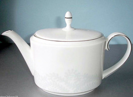 Vera Wang Trailing Vines Teapot Bone China Platinum Trim by Wedgwood New... - $79.90