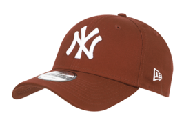 New Era MLB League Essential 9FORTY New York Yankees Baseball Cap Brown ... - $41.76