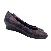 Trotters Womens Laure Navy Floral Size 9 1/2 Wedge slip on - $24.69