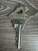 1  Vintage Original Key     Locksmith, Collectors, Art... - $3.95