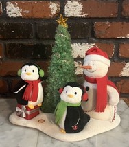 2006 Hallmark Jingle Pals Very Merry Trio Snowman Penguins Sing Dancing -  Video - $34.30