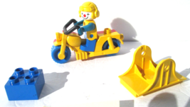 Lego Duplo Cannonball Circus Clown Motorcycle Vintage Incomplete Set 2650 - £7.95 GBP