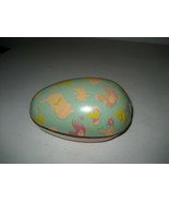 Vintage Tin Litho Easter Egg 5 3/4&quot; Candy Container Rabbit Chicks 1950s - €42,98 EUR