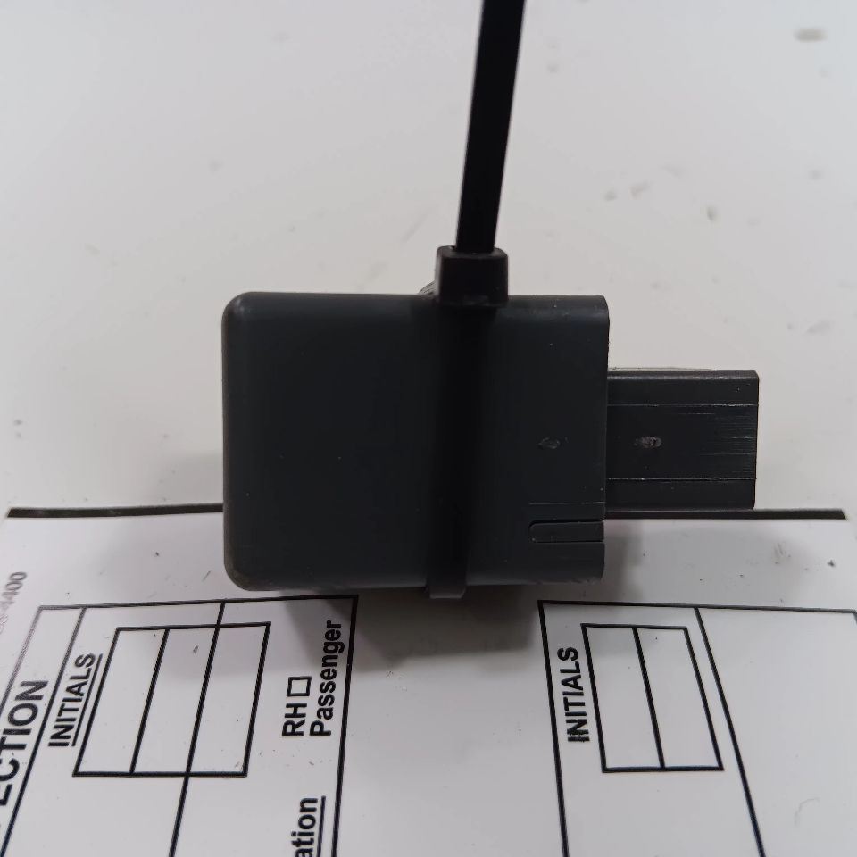 Nissan Kicks Electric Relay { 24330 C9900 } 2021 2022 2023 2024 - $34.79