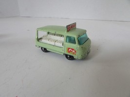 Lesney Diecast no.21 Commer Bottle Float Milk Van Delivery Green H3 - $12.30