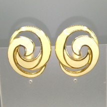 Vintage Trifari Chunky Enamel Earrings, Gold Tone and White Swirl Clip On - £27.96 GBP