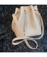 Tommy Hilfiger Bucket Bag BROWN NEW - $1,785.89 MXN