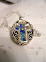 Avon silver tone cross shaky blue stone necklace pendant with 18&quot; chain. New - £7.16 GBP