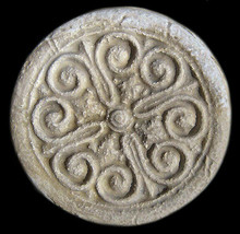 Ancient Celtic Round Decorative Backsplash Sculpture Relief Tile - $19.79