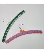 Vintage Crochet Wire Wood Clothes Hangers SET OF 2 Multicolor - $442.65 MXN