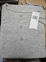 GAP Men&#39;s 2 Pc Pajama Set of Henley Top &amp; Short, Heather Grey, Size XL - $21.73