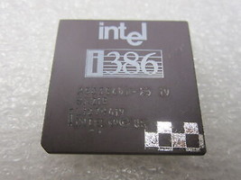 Intel 386DX-25 Processor Purple Ceramic Gold Pins SX218 - £17.79 GBP