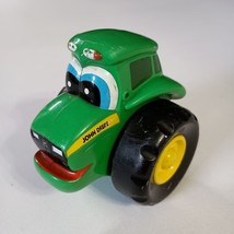 JOHN DEERE Kids Mini Movers Johnny Tractor 2 Wheel With Face - $245.61 MXN
