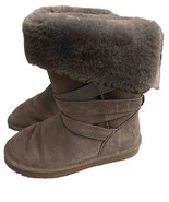 Lamo Suede Winter Boots Womens  Size 6 Brown Fur - $69.00