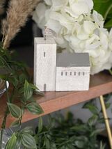 East of India Wood Town Church - $118.82 MXN