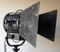 Hollywood 2K Red Movie Light Original circa 1940&#39;s - £795.35 GBP