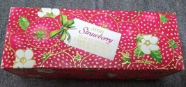Avon Strawberry Guest Soap 1971 In Original Box - Vtg - Free Shipping!!! - £9.10 GBP