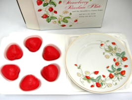 Vintage Avon Strawberry Porcelain Plate w 6 Guest Soaps Original Box NOS - £7.90 GBP