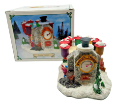 Santa’s Town at the North Pole Candy Cooker ST06 Elves Cooking Candy 1995 - $15.88