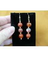 EE-395-13 round 10mm Orange white Fire Agate gemstone gold tone dangle e... - $322.03 MXN